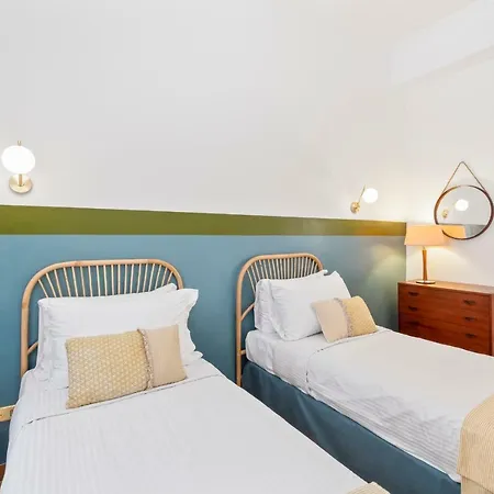 Two Bed Flat 200mt From S. Giovanni In Laterano Appartement Rome