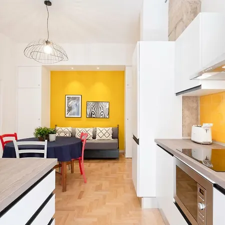 Two Bed Flat 200mt From S. Giovanni In Laterano Appartement *